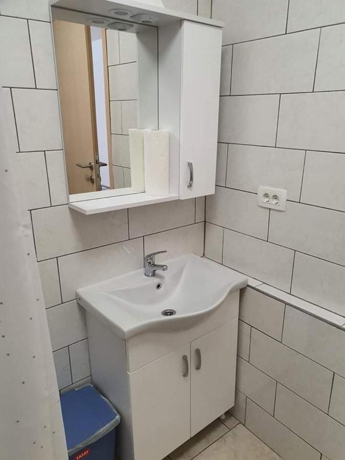 Aldi 2 Apartment Пула Екстериор снимка